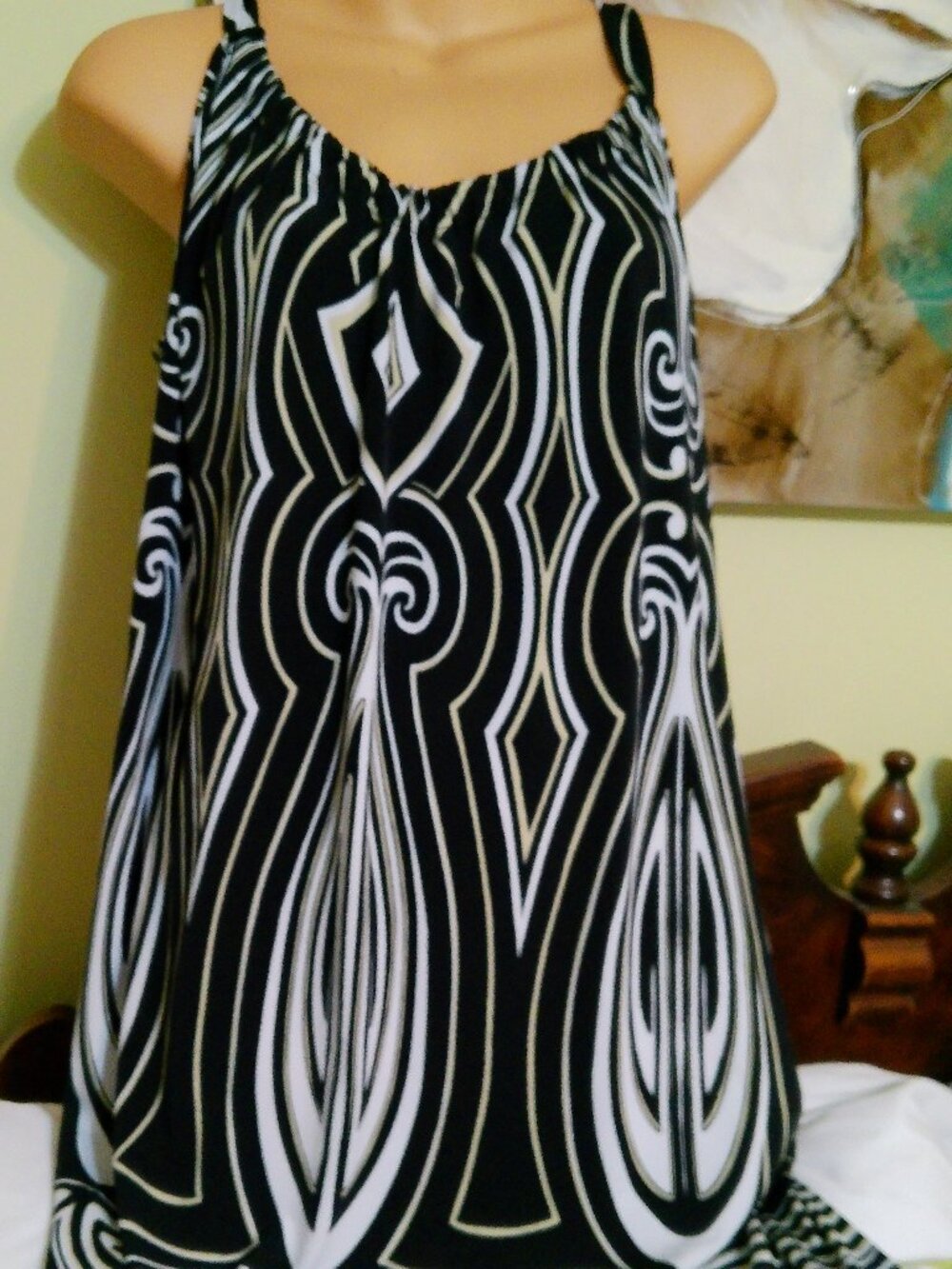 WHITE HOUSE BLACK MARKET Black Graphic Print Holiday Shift Dress Size sm